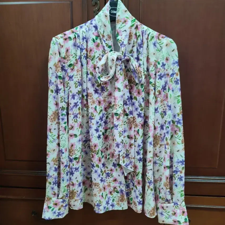 [BUNJANG] Jigott Floral Pattern Blouse with Ribbon Accent / 지고트불라우스(1번착용)