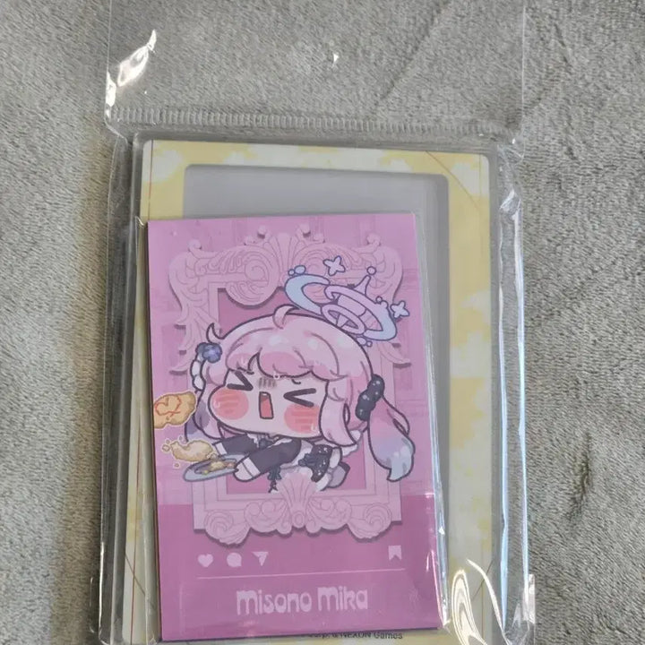 [BUNJANG] Blue Archive Aniplex Cafe Photocard + Acrylic Card Holder Special Set / (미개봉) 블루아카 애니플러스 카페 포카+아크릴 카드홀더 특전 세트 양도