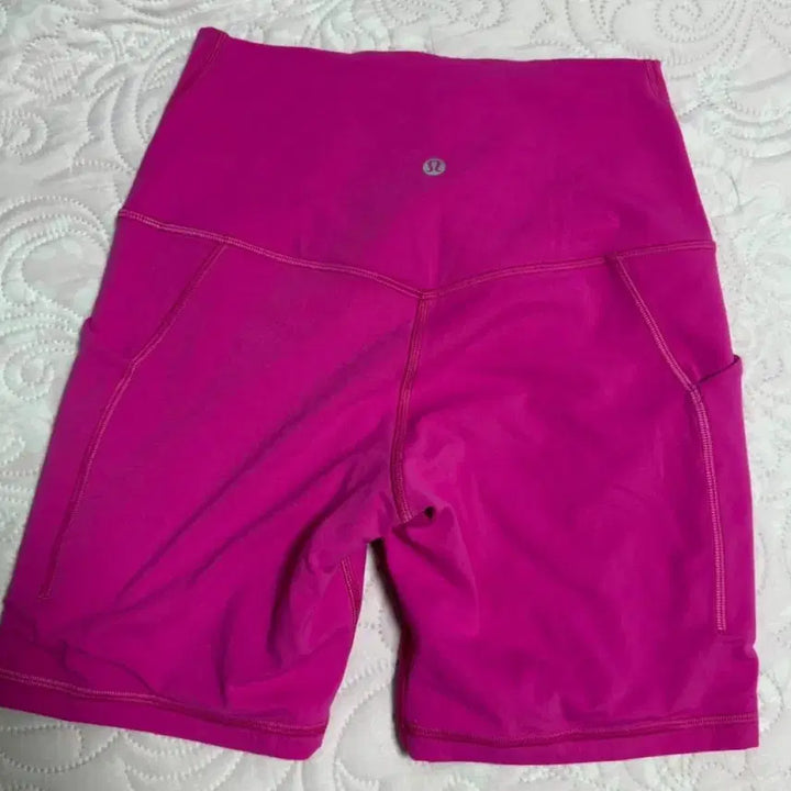 [BUNJANG] Lululemon Hot Pink Bike Shorts Size 6 / 룰루레몬 핫핑크 바이크 쇼츠 6사이즈