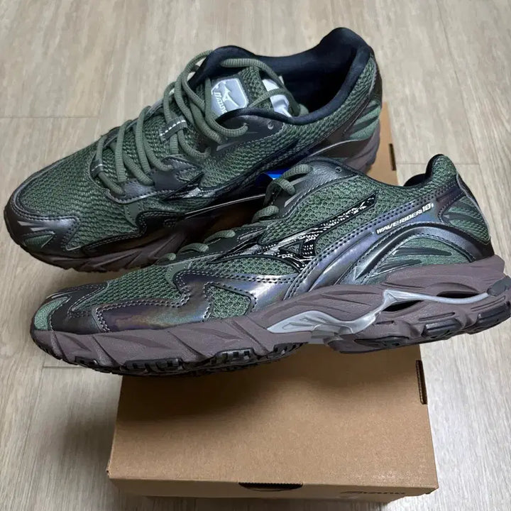 [BUNJANG] Mizuno Wave Rider 10 Agave Green 270 / 미즈노 웨이브 라이더 10 아가베 그린 270
