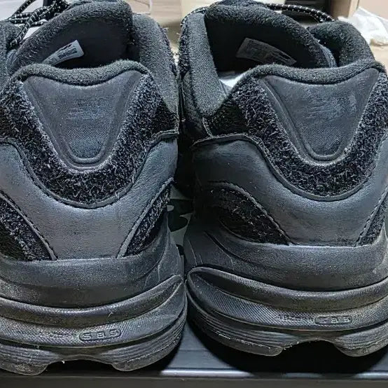 [BUNJANG] New Balance 2010 Abzorb Black Phantom Size 255 / 뉴발란스 2010 앱졸브 블랙 팬텀 255사이즈