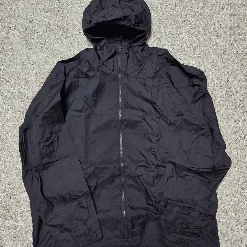 [BUNJANG] Musinsa Standard Lightweight Packable Windbreaker Jacket L Black New / 무신사 스탠다드 경량 패커블 윈드브레이커 자켓 L 블랙 새상품