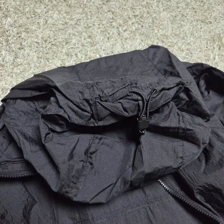 [BUNJANG] Musinsa Standard Lightweight Packable Windbreaker Jacket L Black New / 무신사 스탠다드 경량 패커블 윈드브레이커 자켓 L 블랙 새상품
