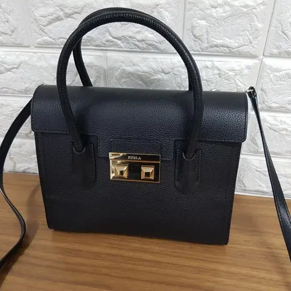 [BUNJANG] Furla Leather Tote Bag &amp; Crossbody Bag / FURLA 훌라 토트백 &amp; 크로스백