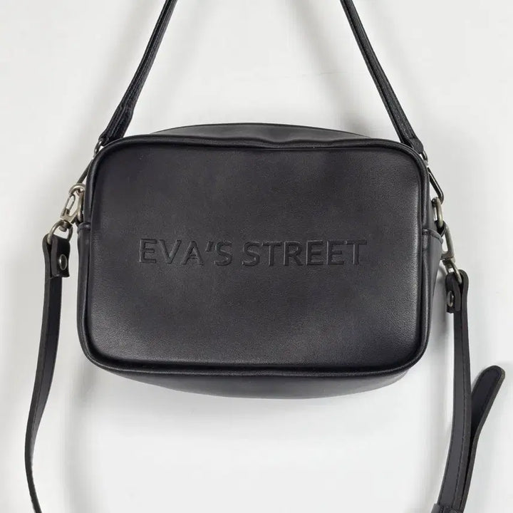 [BUNJANG] Evas Street Black Square Crossbody Bag / 에바스스트릿 블랙 사각 크로스백 0511