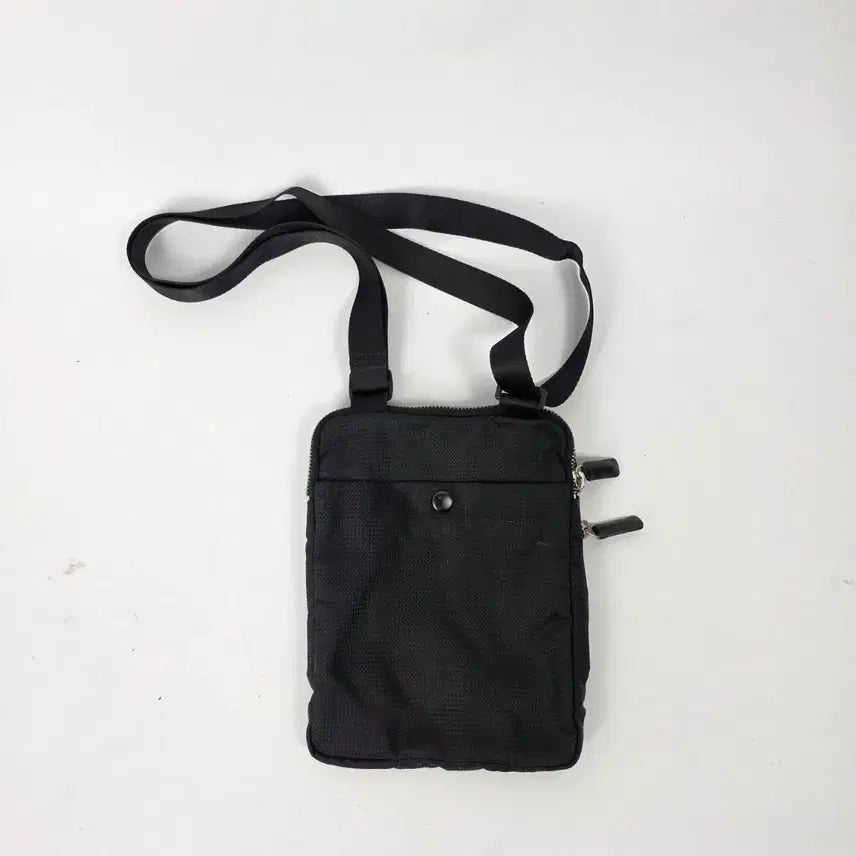 [BUNJANG] Y-3 Black Mini Square Crossbody Bag / Y-3 와이쓰리 블랙 미니 사각 크로스백 0511
