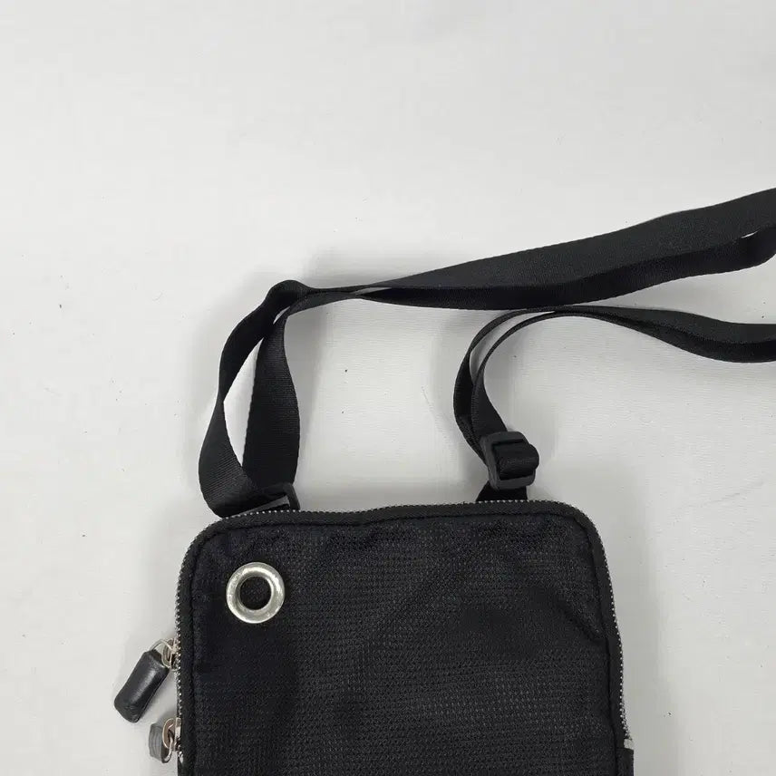 [BUNJANG] Y-3 Black Mini Square Crossbody Bag / Y-3 와이쓰리 블랙 미니 사각 크로스백 0511