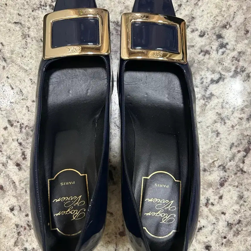 [BUNJANG] Roger Vivier Belle Vivier Navy Pumps Size 35.5 / 로저비비에 벨 비비에 펌프스 네이비 35 반