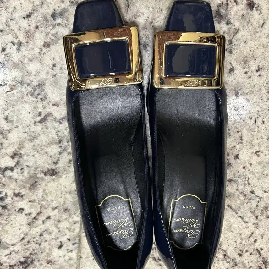[BUNJANG] Roger Vivier Belle Vivier Navy Pumps Size 35.5 / 로저비비에 벨 비비에 펌프스 네이비 35 반