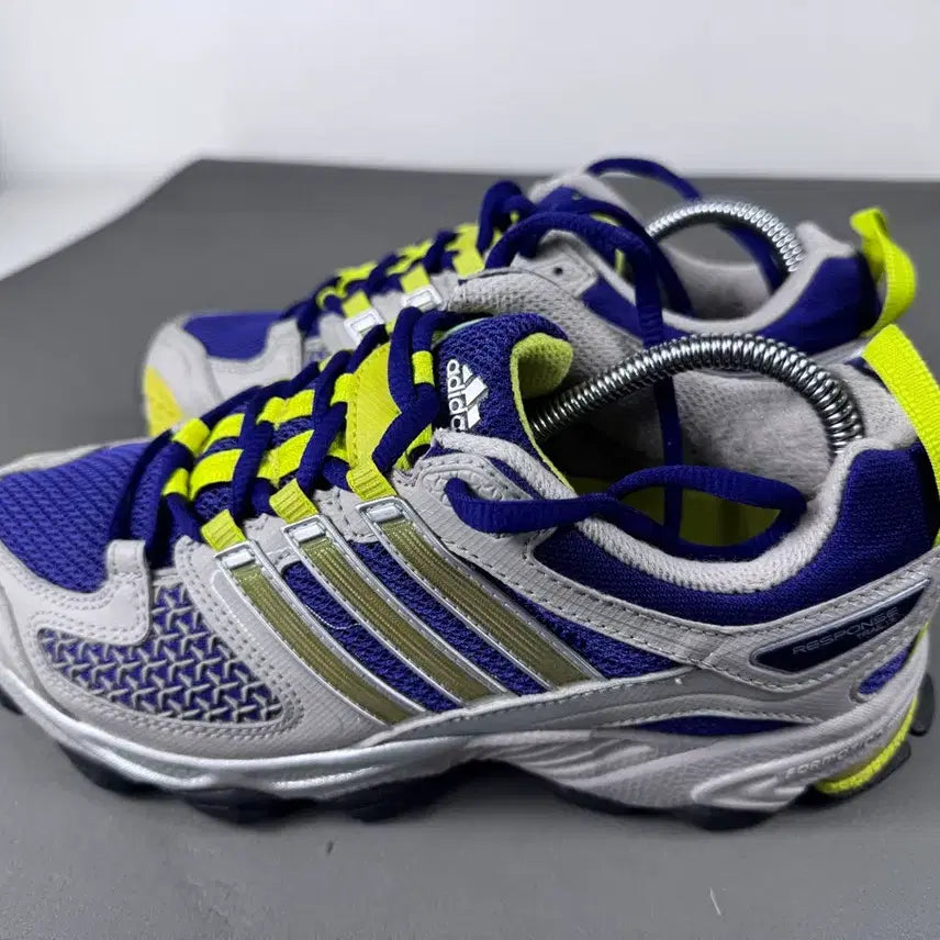 [BUNJANG] Adidas Responsive Sneakers Navy Yellow Silver / 아디다스 반응형 운동화 235