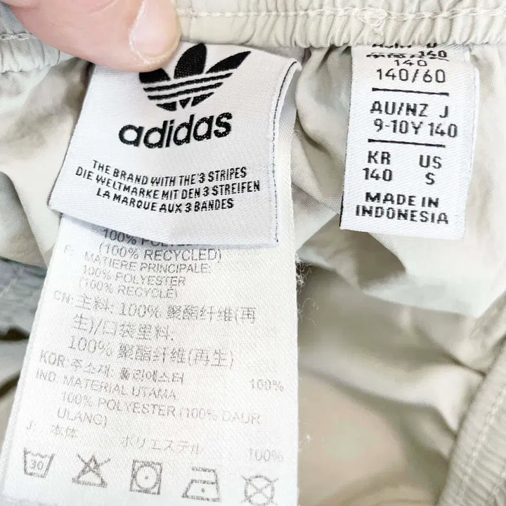 [BUNJANG] Adidas Kids 2025 Cargo Shorts Size 140 / 아디다스 2025 키즈 카고쇼츠 140 진스센스