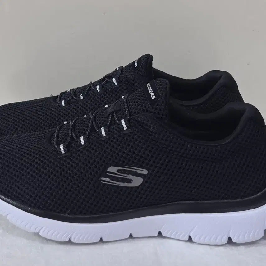 [BUNJANG] Skechers Summit Low Slip-On Black/White / [245] 스케쳐스 써밋 로우 슬립온 블랙화이트ㅡ단종매물,최저가