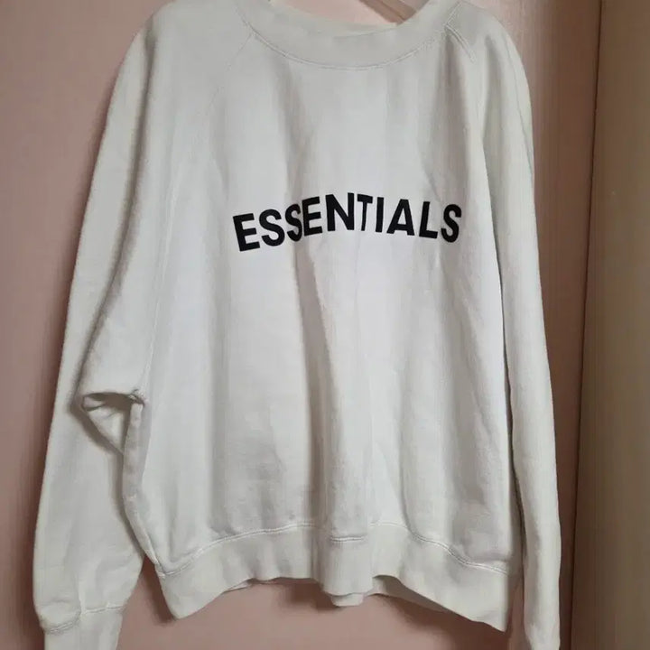 [BUNJANG] Fear of God Essentials White Sweatshirt / 에센셜 ESSENTIALS 화이트 맨투맨