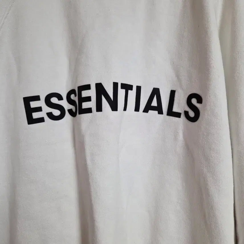 [BUNJANG] Fear of God Essentials White Sweatshirt / 에센셜 ESSENTIALS 화이트 맨투맨