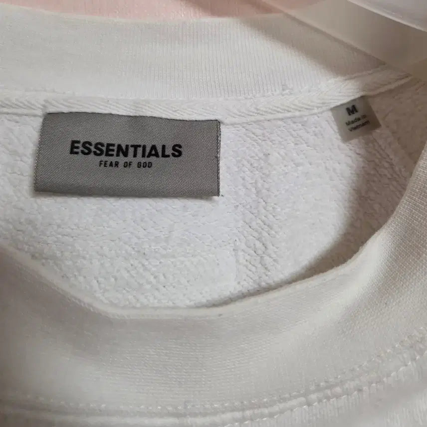 [BUNJANG] Fear of God Essentials White Sweatshirt / 에센셜 ESSENTIALS 화이트 맨투맨