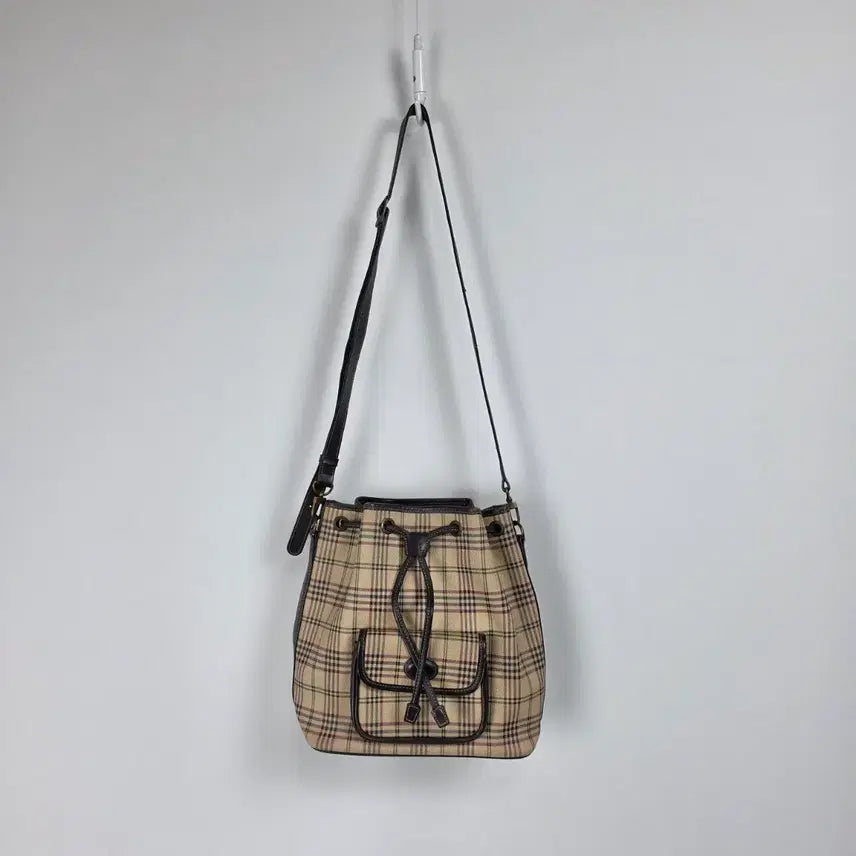 [BUNJANG] Beanpole Brown Check Drawstring Bucket Bag Crossbody Bag / 빈폴 브라운 체크 드로스트링 버킷백 복조리백 크로스백