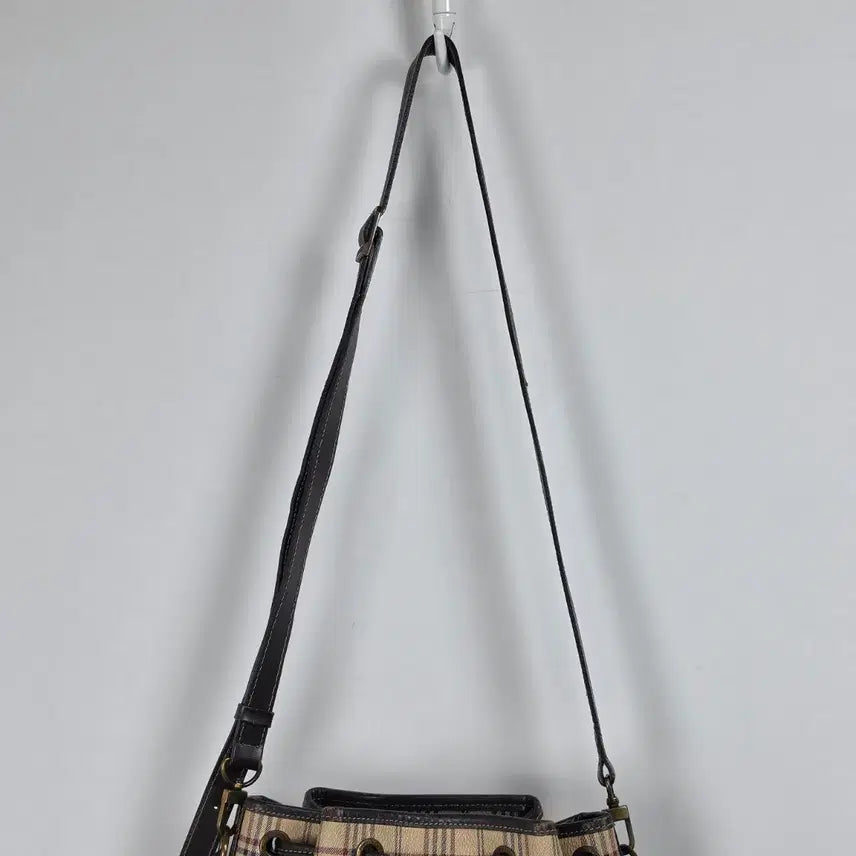 [BUNJANG] Beanpole Brown Check Drawstring Bucket Bag Crossbody Bag / 빈폴 브라운 체크 드로스트링 버킷백 복조리백 크로스백