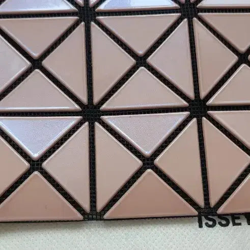 [BUNJANG] Issey Miyake Bao Bao Prism Tote Metallic Pink / 바오바오 이세이미야케 프리즘 토트