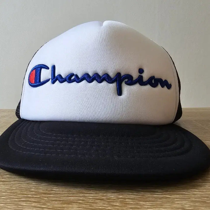 [BUNJANG] Champion Mesh Trucker Hat / 챔피온 메쉬 트러커 햇