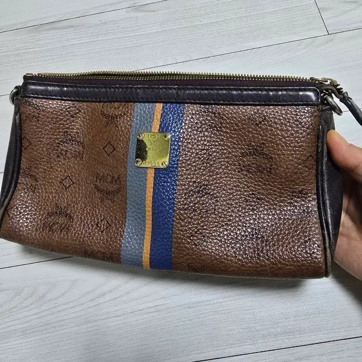 [BUNJANG] MCM Visetos Mini Bag Clutch Bag (No Strap) / mcm 비세토스 미니백 끈없슴 클러치백으로씀 정품 운포