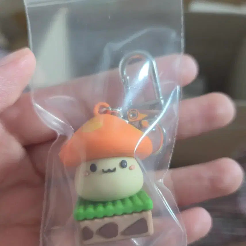 [BUNJANG] MapleStory x Lotte World Collaboration Keychain Gacha Full Set / 롯데월드X메이플 랜덤피규어키링 가챠 4종 풀세트