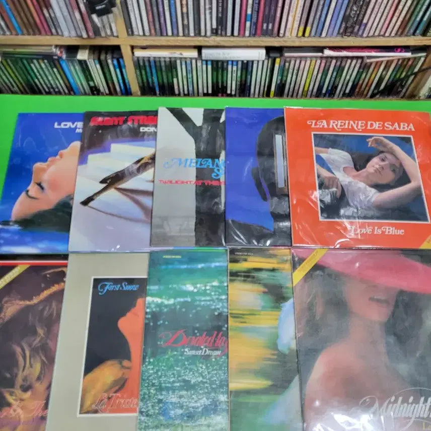 [BUNJANG] Various Artists Love Performance Series 10 LP Set / -LP- 사랑의 연주 씨리즈 LP 10장