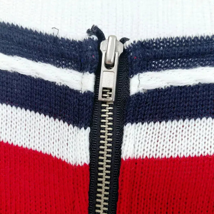 [BUNJANG] Back Zipper Stripe Knit / 뒷지퍼 스트라이프 니트