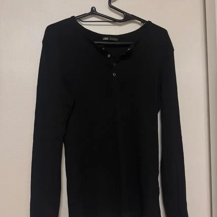 [BUNJANG] Zara Black Ribbed Henley T-Shirt L / ZARA 블랙 골지 헨리넥 티셔츠 L