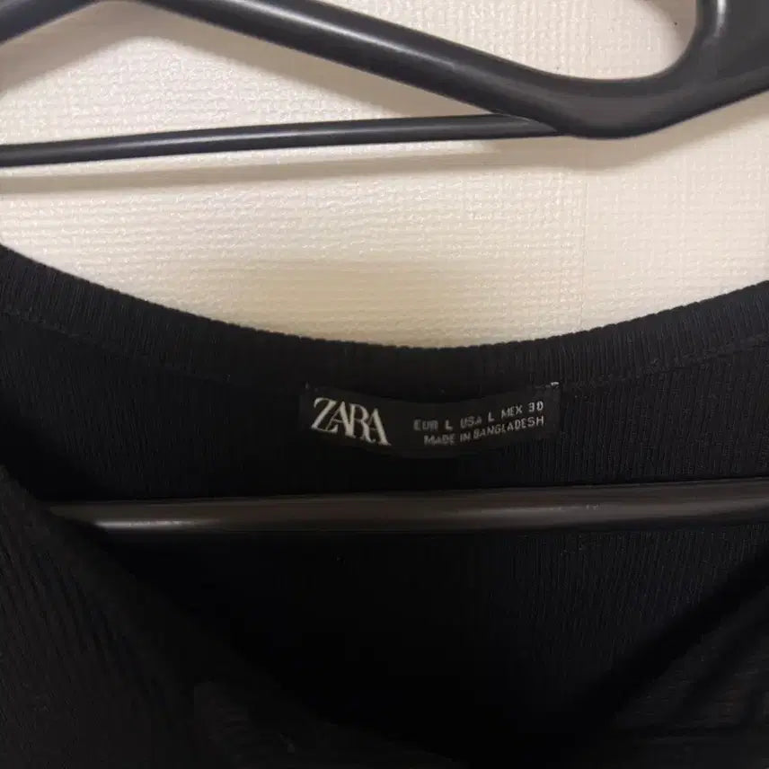 [BUNJANG] Zara Black Ribbed Henley T-Shirt L / ZARA 블랙 골지 헨리넥 티셔츠 L