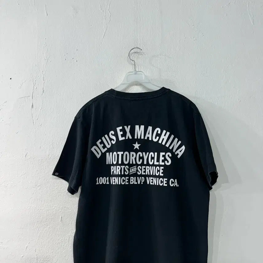 [BUNJANG] DEUS EX MACHINA Short Sleeve T-Shirt Size L / 데우스 반팔티 L