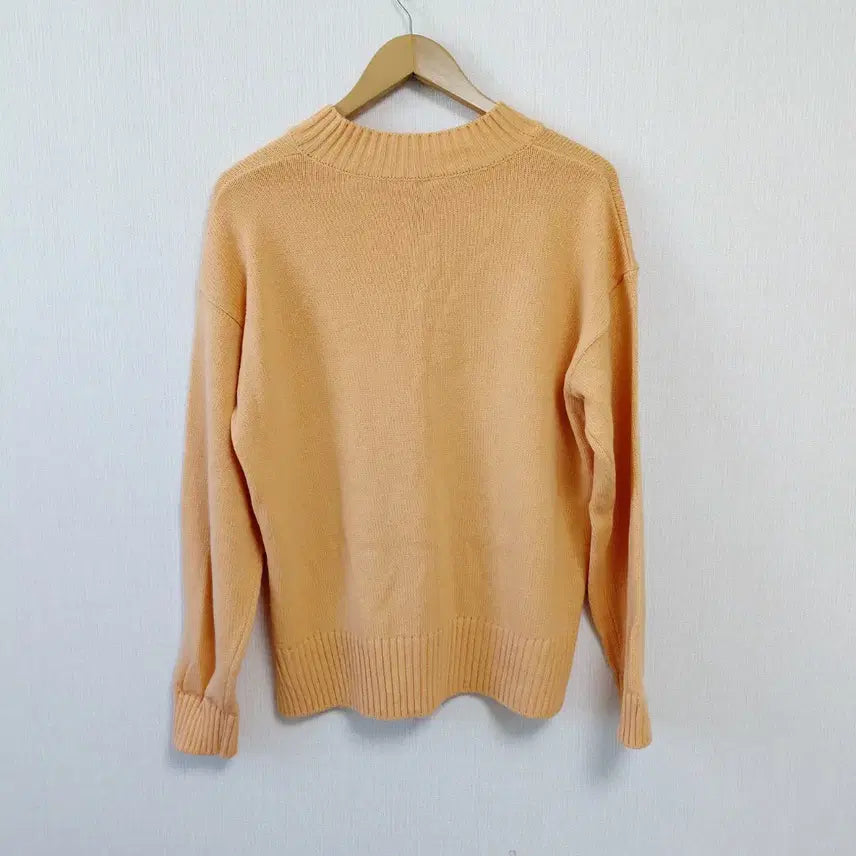 [BUNJANG] V-Neck Knit Sweater Orange Free Size / V넥 니트 스웨터 오렌지 색상