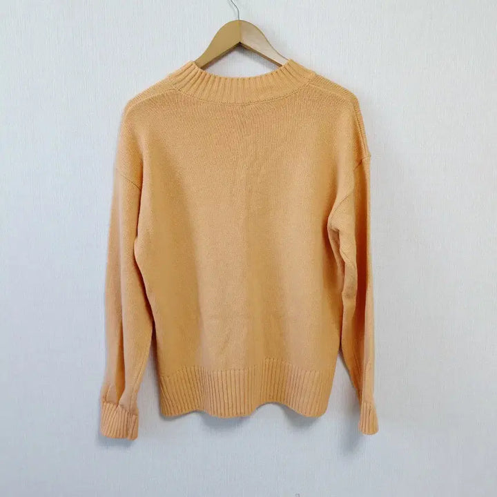 [BUNJANG] V-Neck Knit Sweater Orange Free Size / V넥 니트 스웨터 오렌지 색상
