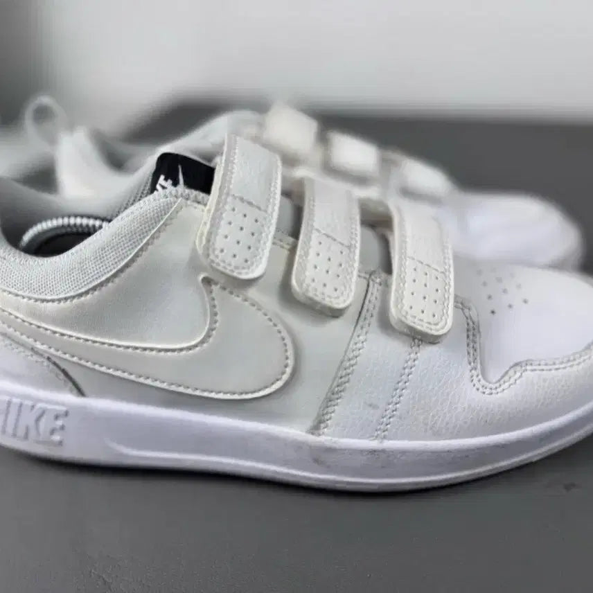 [BUNJANG] Nike Pico 5 Velcro Sneakers (245) / 나이키 피코 5 벨크로 운동화 245