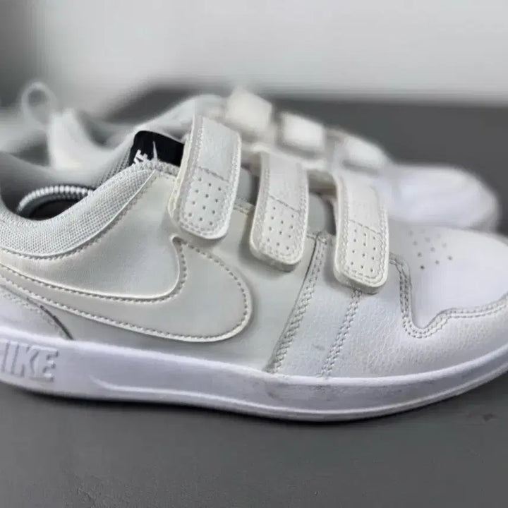 [BUNJANG] Nike Pico 5 Velcro Sneakers (245) / 나이키 피코 5 벨크로 운동화 245