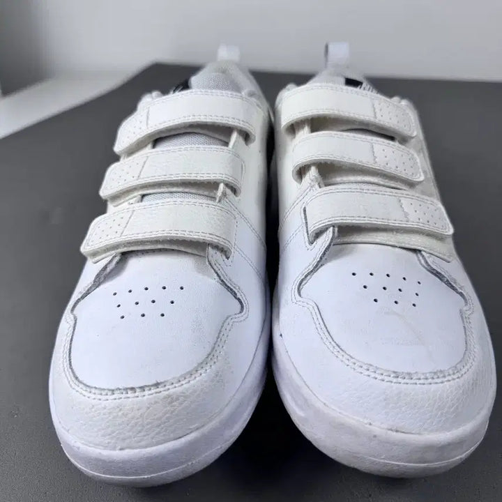 [BUNJANG] Nike Pico 5 Velcro Sneakers (245) / 나이키 피코 5 벨크로 운동화 245