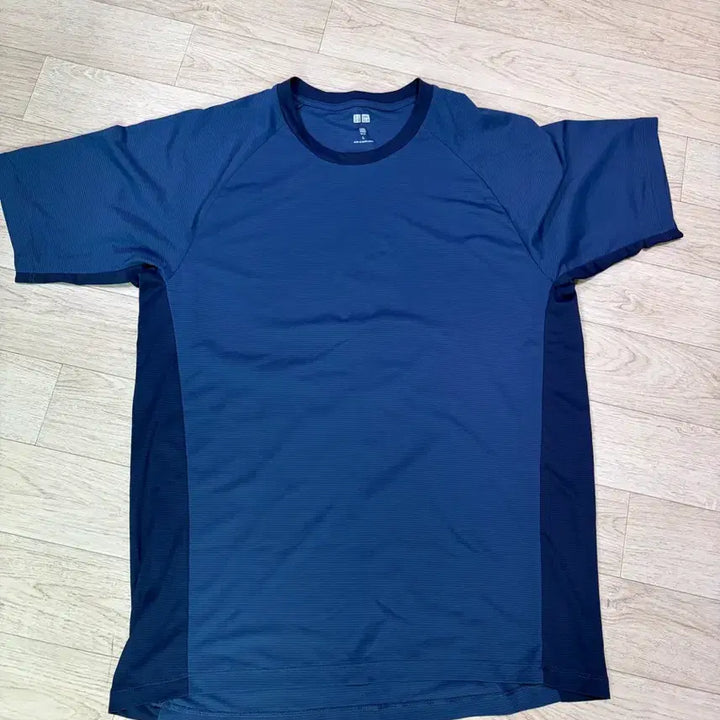 [BUNJANG] Uniqlo Dry Short Sleeve T-Shirt Navy Blue / (L) 유니클로 드라이 반팔 네이비블루