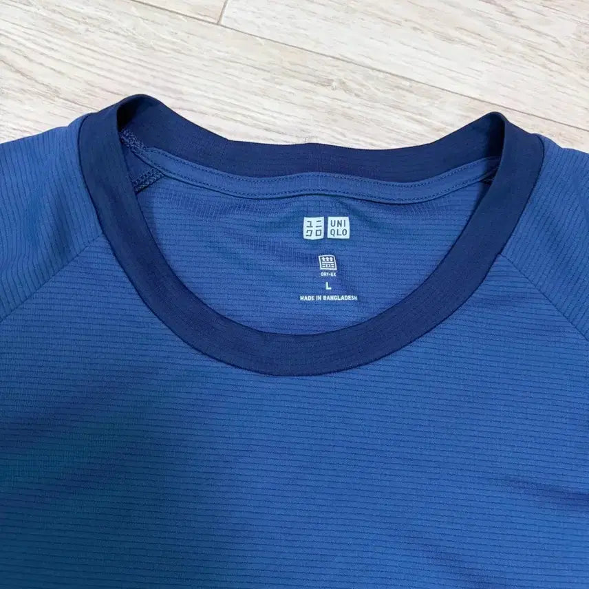 [BUNJANG] Uniqlo Dry Short Sleeve T-Shirt Navy Blue / (L) 유니클로 드라이 반팔 네이비블루