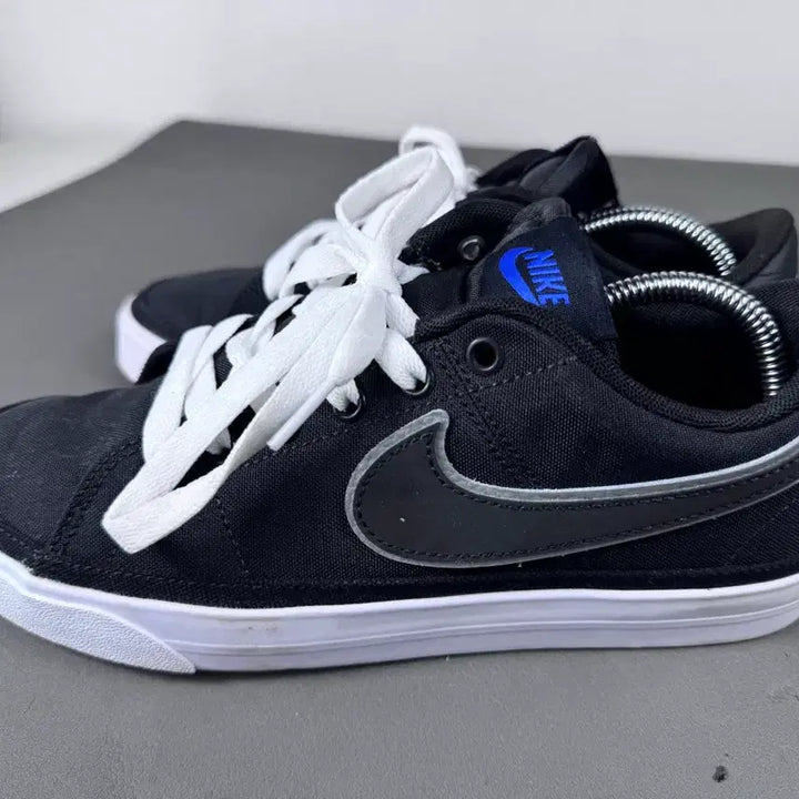 [BUNJANG] Nike Court Legacy Black Sneakers (Size 240) / 나이키 코트 레거시 블랙 240