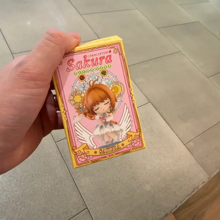[BUNJANG] Cardcaptor Sakura Pop Mart Figure Clear Card Crown Cherry / 카드캡터 체리 클리어카드 팝마트 피규어