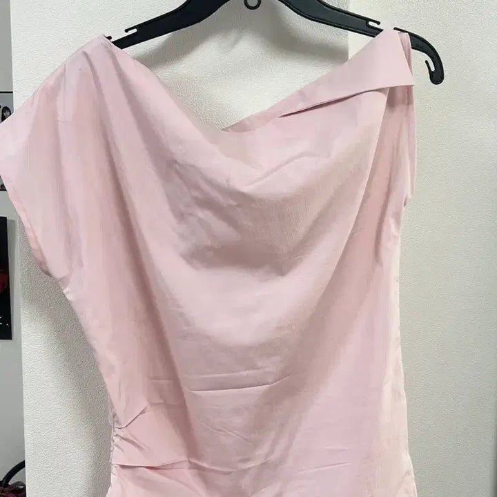 [BUNJANG] REORG One Shoulder Blouse Pink / REORG 쎄 원숄더 블라우스 핑크