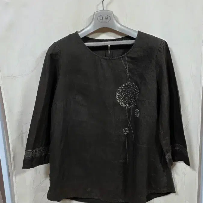 [BUNJANG] Esae Linen Blouse - Size 66 / 이새린넨블라우스(66)
