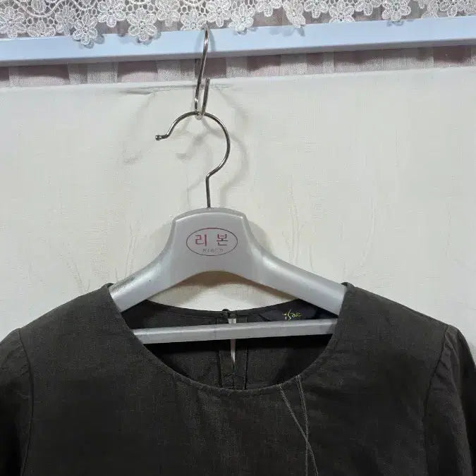 [BUNJANG] Esae Linen Blouse - Size 66 / 이새린넨블라우스(66)