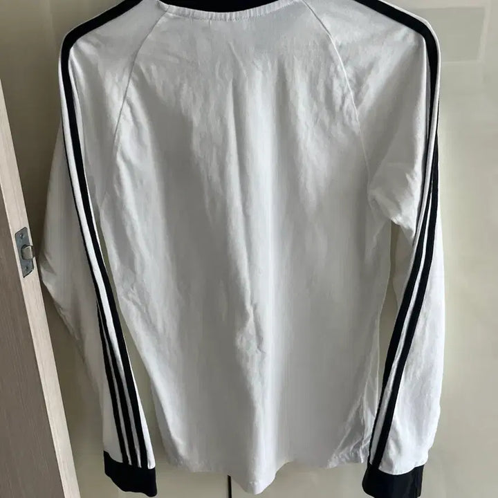 [BUNJANG] Adidas 3-Stripes Long Sleeve T-Shirt White / 아디다스 삼선 긴팔 티셔츠 화이트