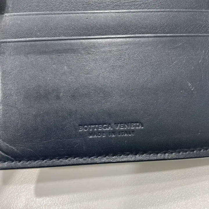 [BUNJANG] Bottega Veneta Intrecciato Navy Bi-fold Wallet / 보테가베네타 인트레치아토 네이비 반지갑 중고 판매합니다.