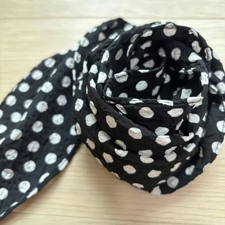 [BUNJANG] Black Dot Pattern Scarf / 블랙 도트 무늬 스카프