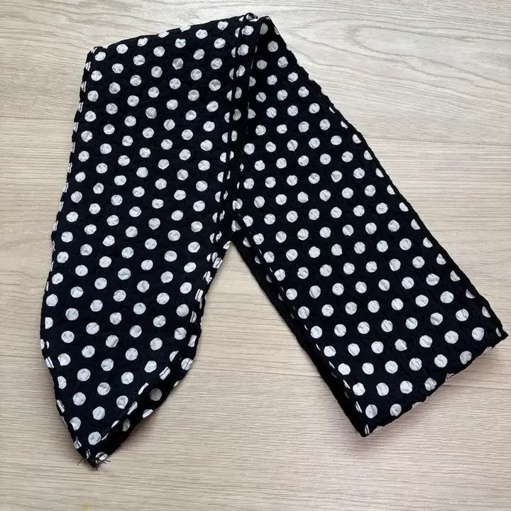 [BUNJANG] Black Dot Pattern Scarf / 블랙 도트 무늬 스카프