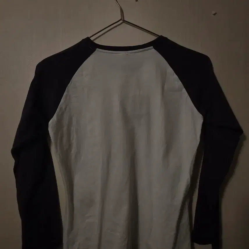 [BUNJANG] Adidas Long Sleeve T-Shirt / 아디다스 긴팔 티셔츠