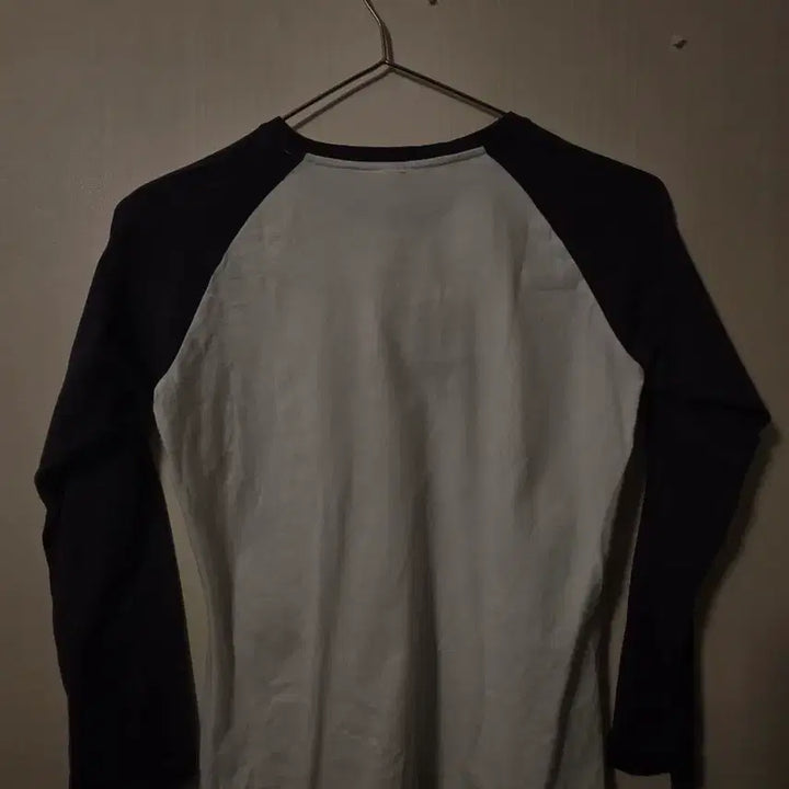 [BUNJANG] Adidas Long Sleeve T-Shirt / 아디다스 긴팔 티셔츠
