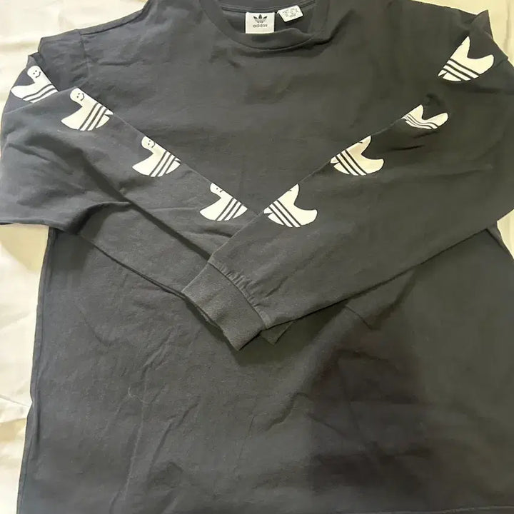 [BUNJANG] Adidas Black Three-Stripes Long Sleeve T-Shirt XL / 아디다스 블랙 삼선 긴팔티 XL .(159)