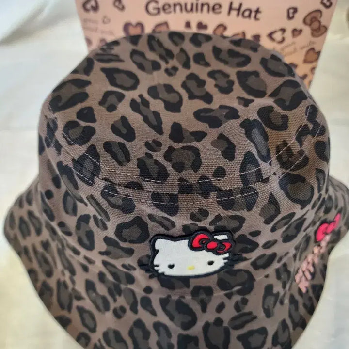 [BUNJANG] Hello Kitty Leopard Bucket Hat / 헬로키티 레오파드 버킷햇 모자
